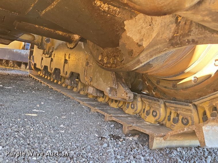 image for item DT5466 2016 John Deere 1050K dozer