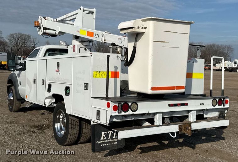 image for item EG2437 2011 Ford F450 Super Duty bucket truck