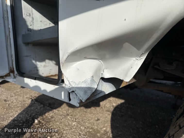 image for item EG2437 2011 Ford F450 Super Duty bucket truck