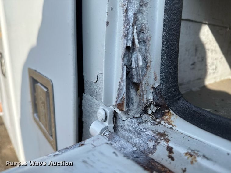 image for item EG2437 2011 Ford F450 Super Duty bucket truck