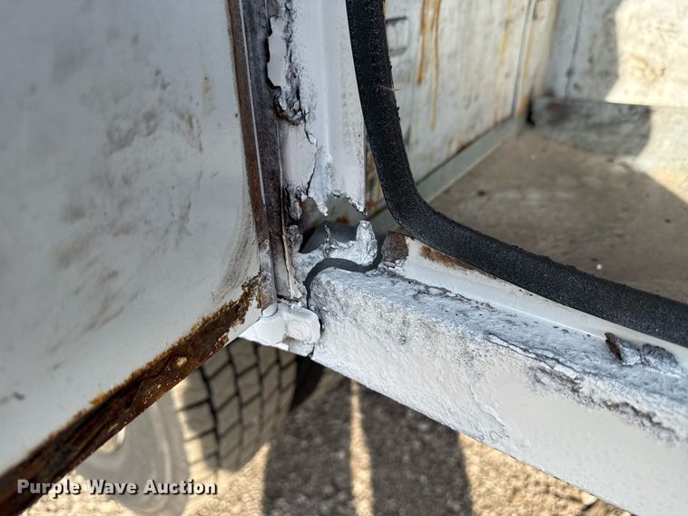 image for item EG2437 2011 Ford F450 Super Duty bucket truck