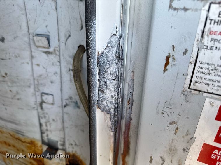 image for item EG2437 2011 Ford F450 Super Duty bucket truck