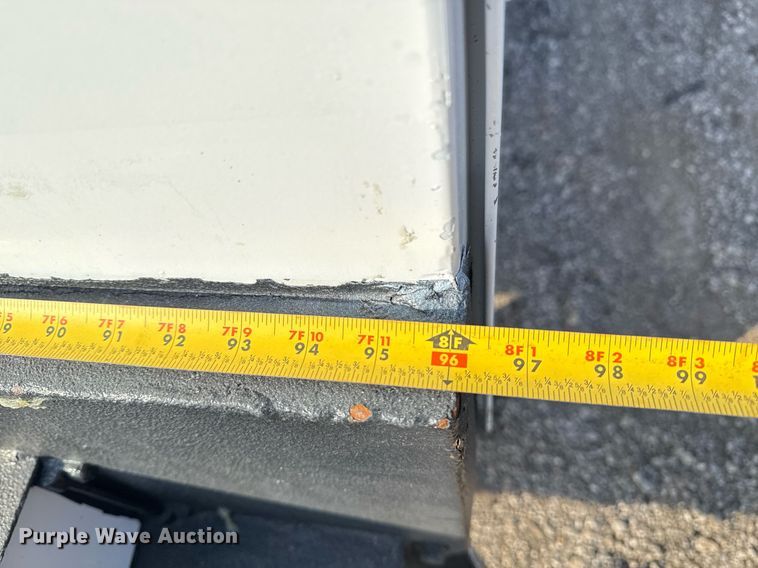 image for item EG2437 2011 Ford F450 Super Duty bucket truck