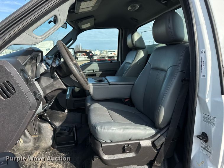 image for item EG2437 2011 Ford F450 Super Duty bucket truck