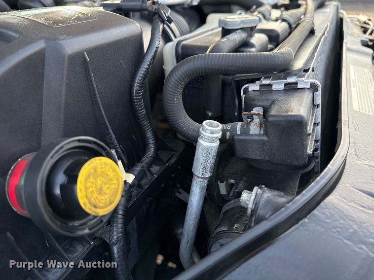 image for item EG2437 2011 Ford F450 Super Duty bucket truck