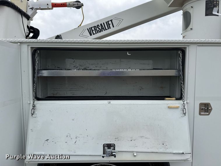 image for item EG2445 2016 Freightliner Business Class M2 Ext. Cab bucket truck