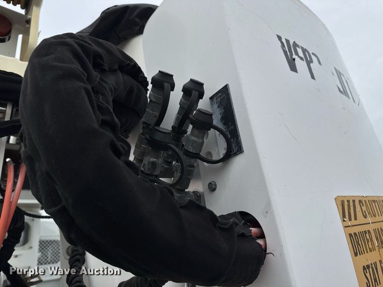 image for item EG2445 2016 Freightliner Business Class M2 Ext. Cab bucket truck