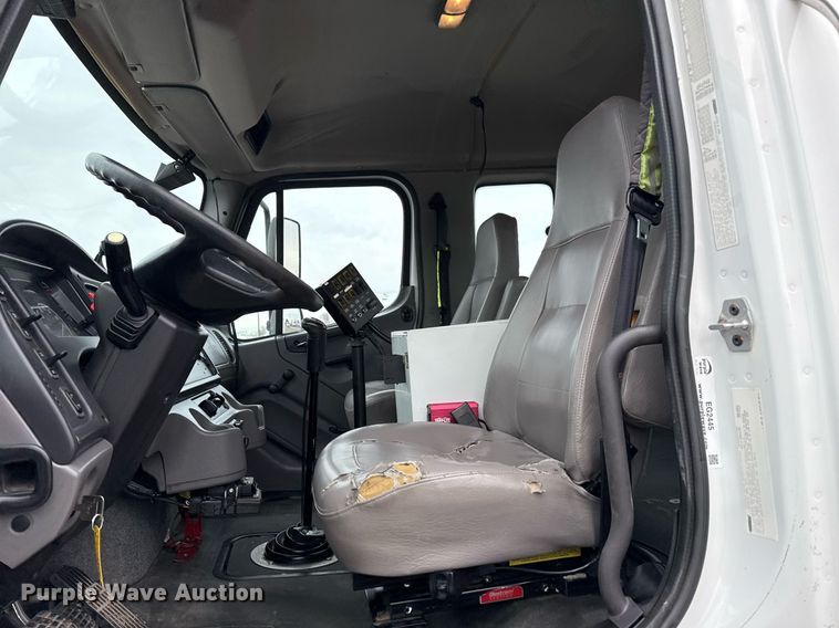 image for item EG2445 2016 Freightliner Business Class M2 Ext. Cab bucket truck