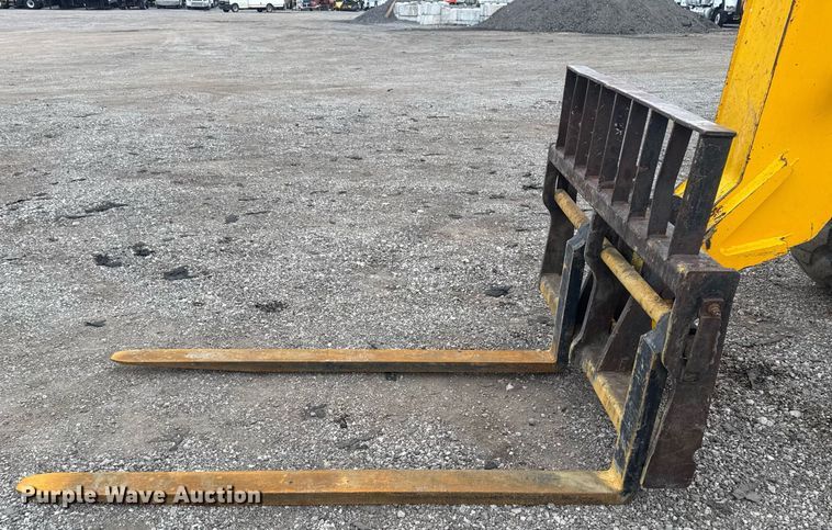 image for item EG2450 1998 JCB 506C telehandler