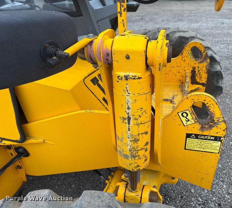 image for item EG2450 1998 JCB 506C telehandler