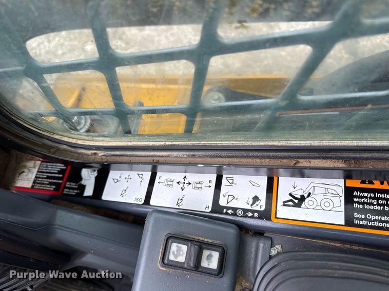 image for item EG2465 2017 John Deere 331G tracked skid steer loader