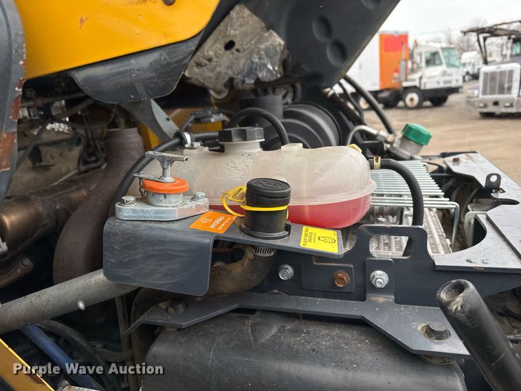 image for item EG2465 2017 John Deere 331G tracked skid steer loader