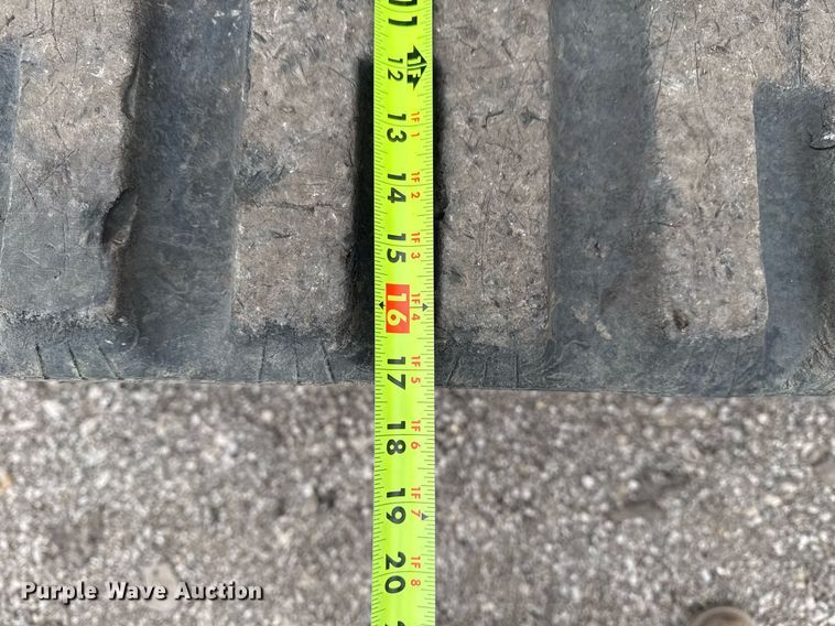 image for item EG2465 2017 John Deere 331G tracked skid steer loader