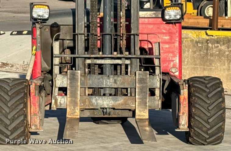 image for item EG7981 2006 Moffett M55 forklift