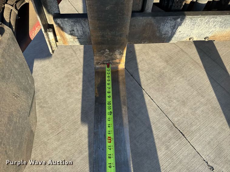 image for item EG7981 2006 Moffett M55 forklift