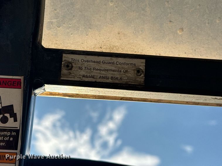 image for item EG7981 2006 Moffett M55 forklift