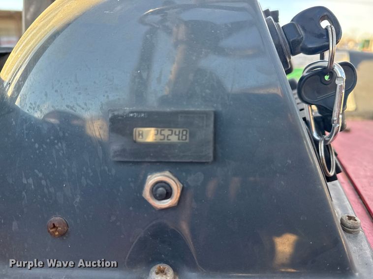 image for item EG7981 2006 Moffett M55 forklift