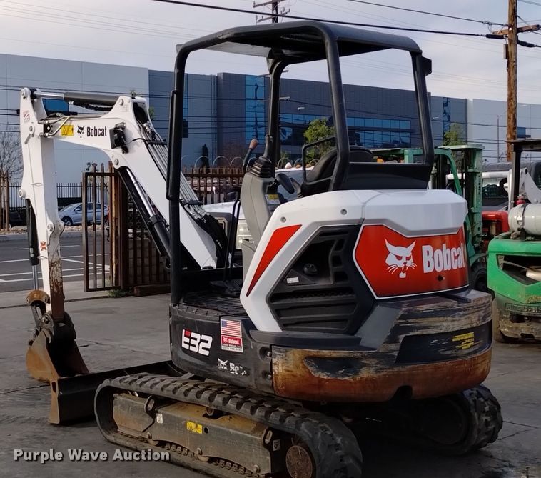 image for item EH0127 2021 Bobcat E32i mini excavator