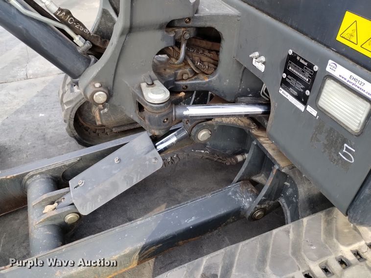 image for item EH0127 2021 Bobcat E32i mini excavator