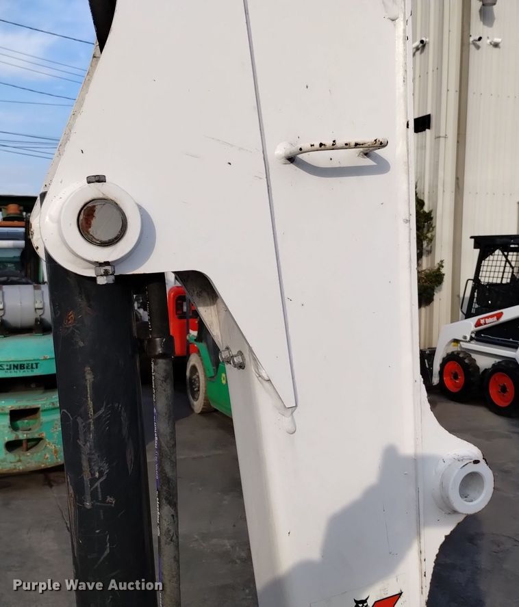 image for item EH0127 2021 Bobcat E32i mini excavator