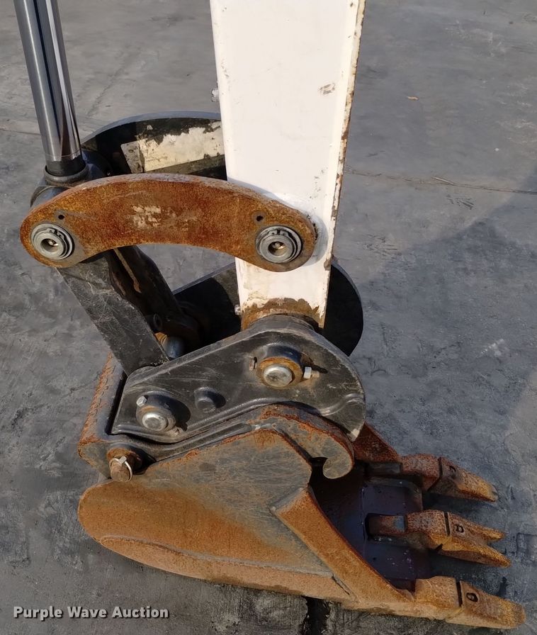 image for item EH0127 2021 Bobcat E32i mini excavator