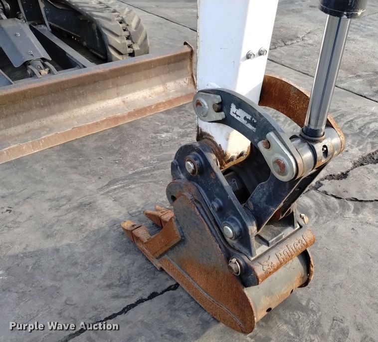 image for item EH0127 2021 Bobcat E32i mini excavator