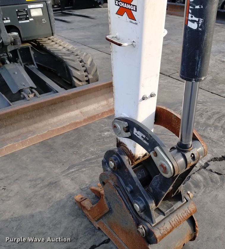 image for item EH0127 2021 Bobcat E32i mini excavator