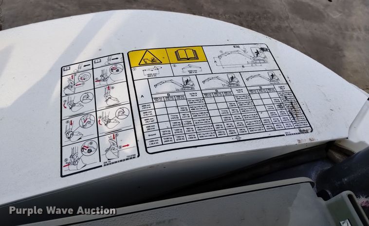 image for item EH0127 2021 Bobcat E32i mini excavator