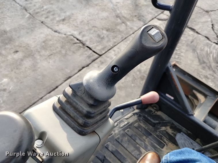 image for item EH0127 2021 Bobcat E32i mini excavator