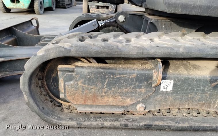 image for item EH0127 2021 Bobcat E32i mini excavator