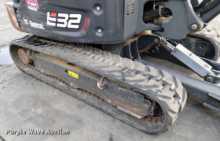 image for item EH0127 2021 Bobcat E32i mini excavator