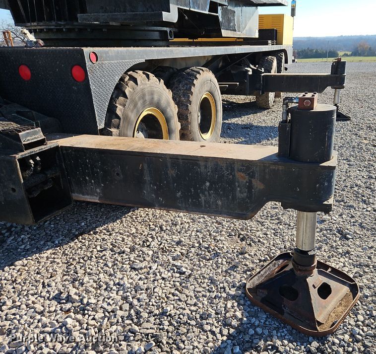 image for item EI8638 Lima 700-TC crane