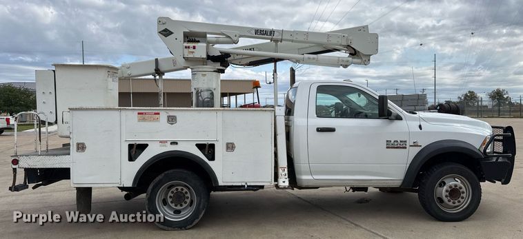 image for item EJ3206 2017 Dodge  Ram 5500HD bucket truck