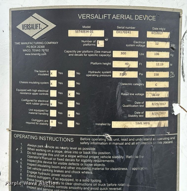 image for item EJ3206 2017 Dodge  Ram 5500HD bucket truck