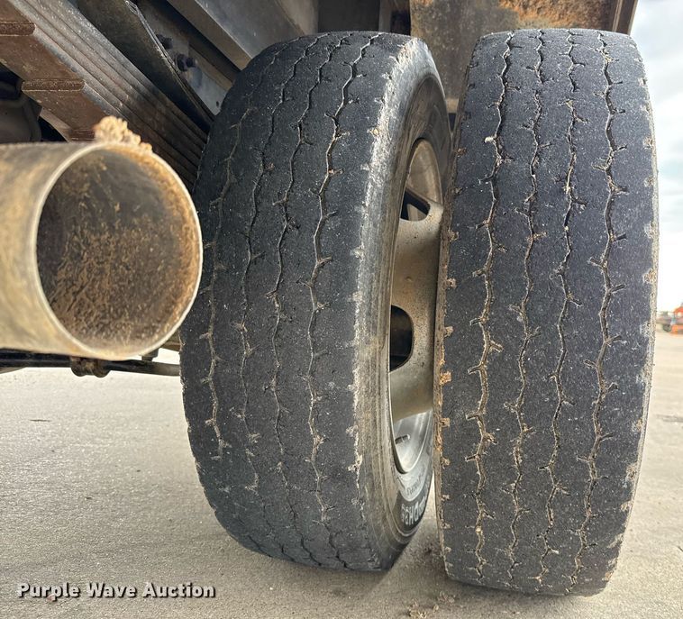 image for item EJ3206 2017 Dodge  Ram 5500HD bucket truck