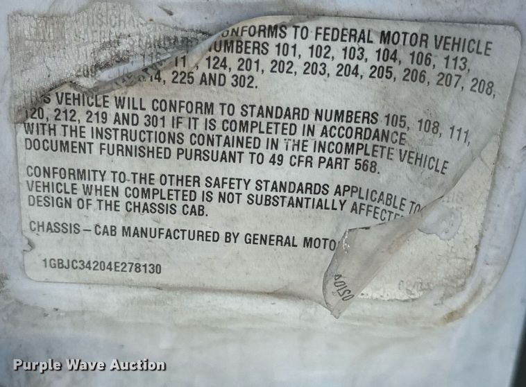 image for item EN5016 2004 Chevrolet Silverado 3500 utility bed pickup truck