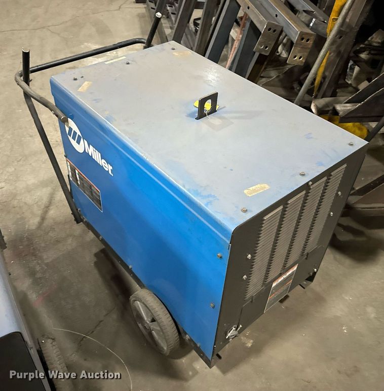 image for item EN5018 (2) Miller Deltaweld 652 welders