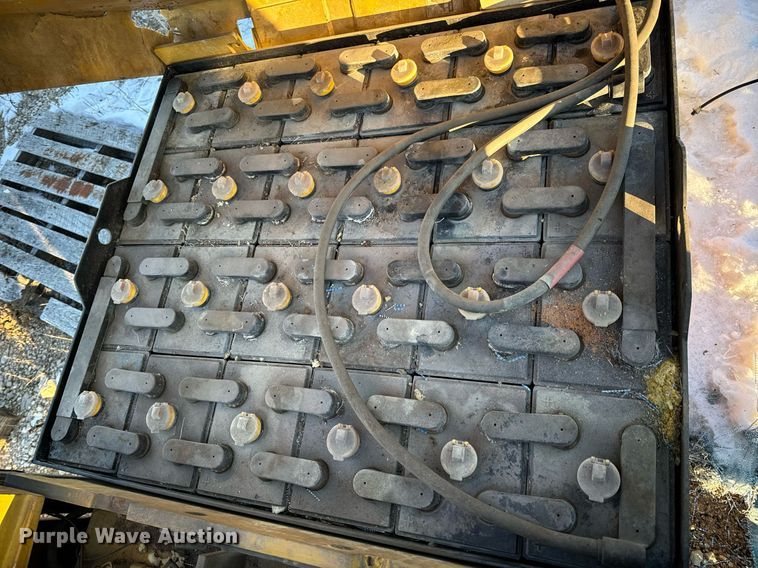 image for item EN5019 Yale ERC050ZFN36SE084 forklift