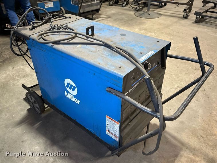 image for item EN5020 Miller Deltaweld 452 welder