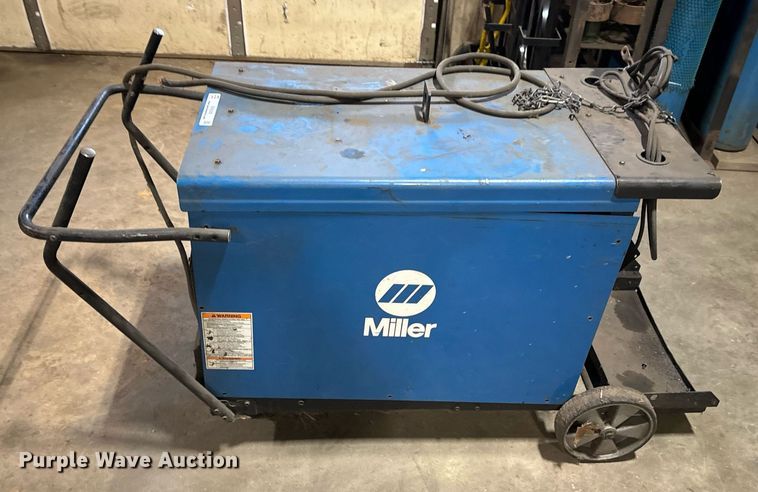 image for item EN5020 Miller Deltaweld 452 welder