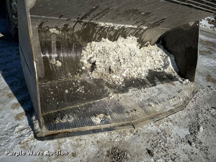 image for item EN5025 2000 Komatsu WA600-3L wheel loader