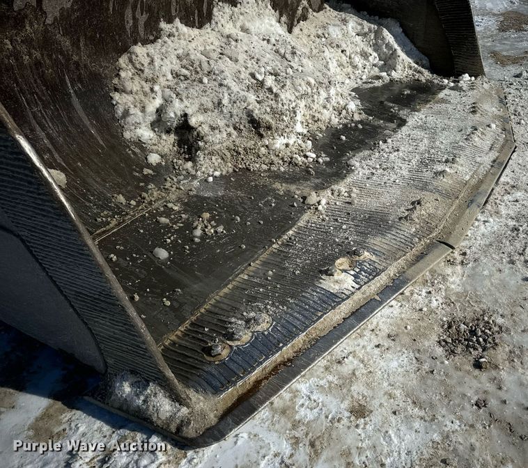 image for item EN5025 2000 Komatsu WA600-3L wheel loader