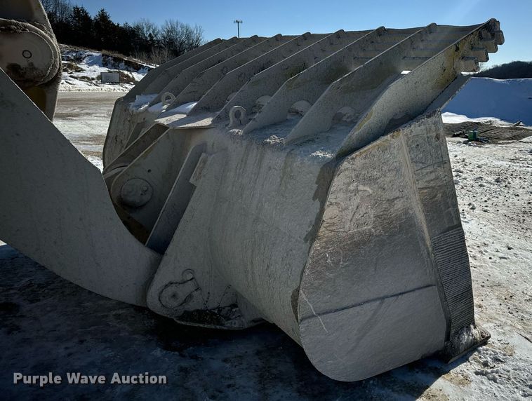 image for item EN5025 2000 Komatsu WA600-3L wheel loader