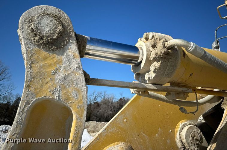 image for item EN5025 2000 Komatsu WA600-3L wheel loader