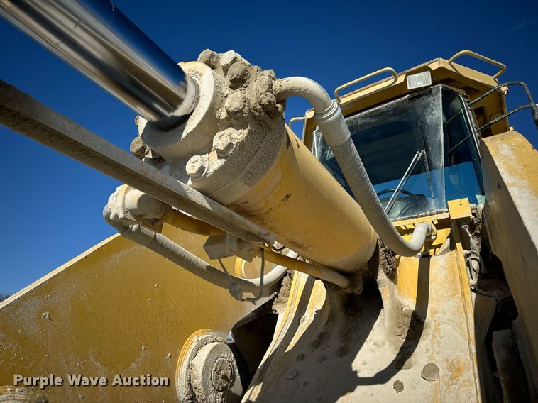 image for item EN5025 2000 Komatsu WA600-3L wheel loader