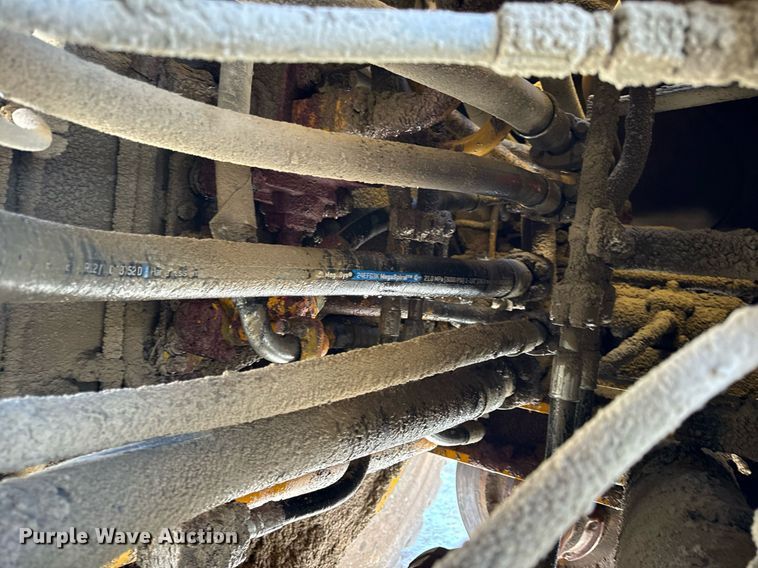 image for item EN5025 2000 Komatsu WA600-3L wheel loader