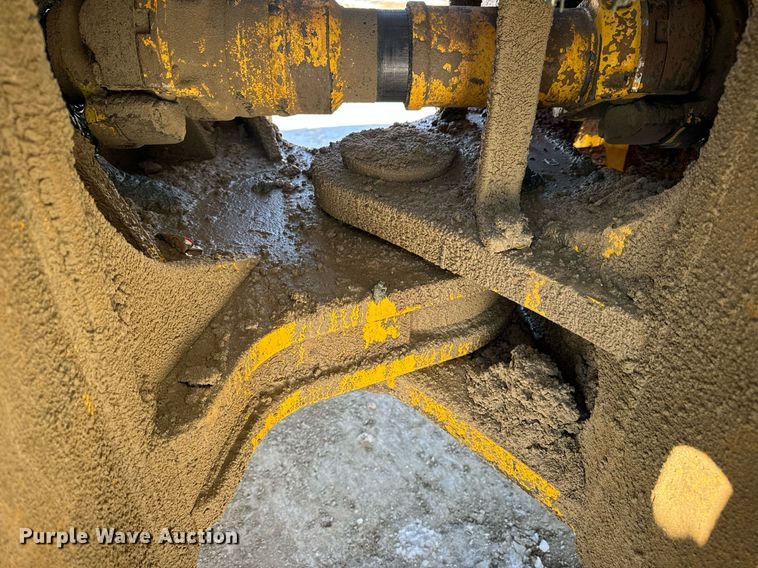 image for item EN5025 2000 Komatsu WA600-3L wheel loader