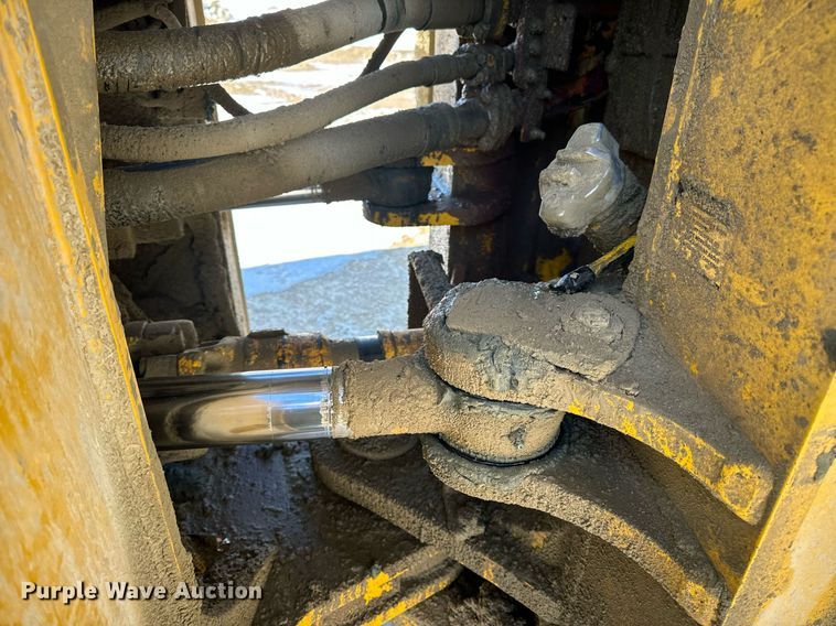 image for item EN5025 2000 Komatsu WA600-3L wheel loader