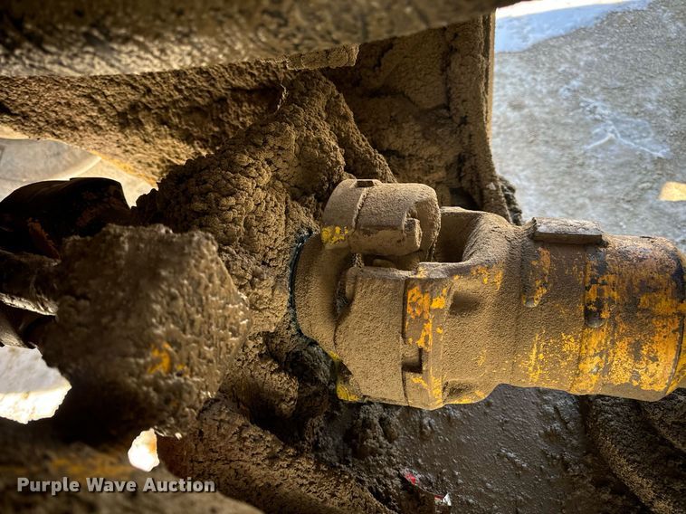 image for item EN5025 2000 Komatsu WA600-3L wheel loader