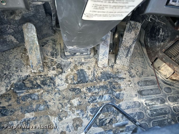 image for item EN5025 2000 Komatsu WA600-3L wheel loader